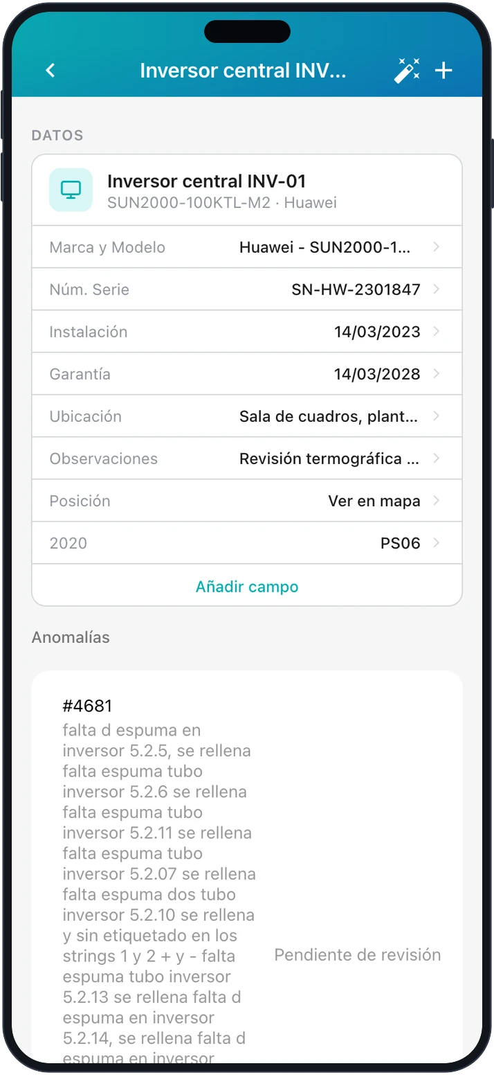 Ficha de un activo en la app del técnico, con modelo, número de serie, garantía y ubicación