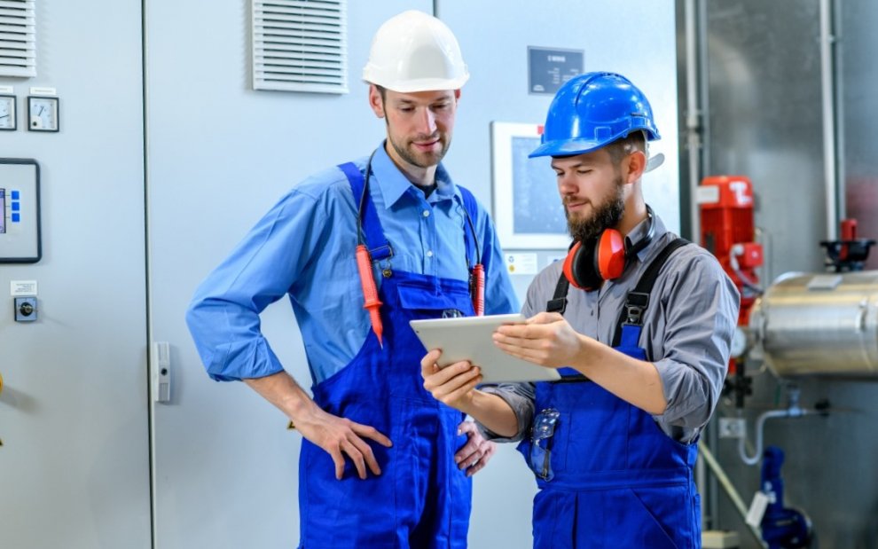 software de gestión de mantenimiento - trabajadores