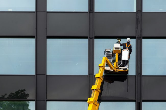 GMAO para el mantenimiento de edificios – limpieza de la fachada GMAO para el mantenimiento de edificios - limpieza de la fachada