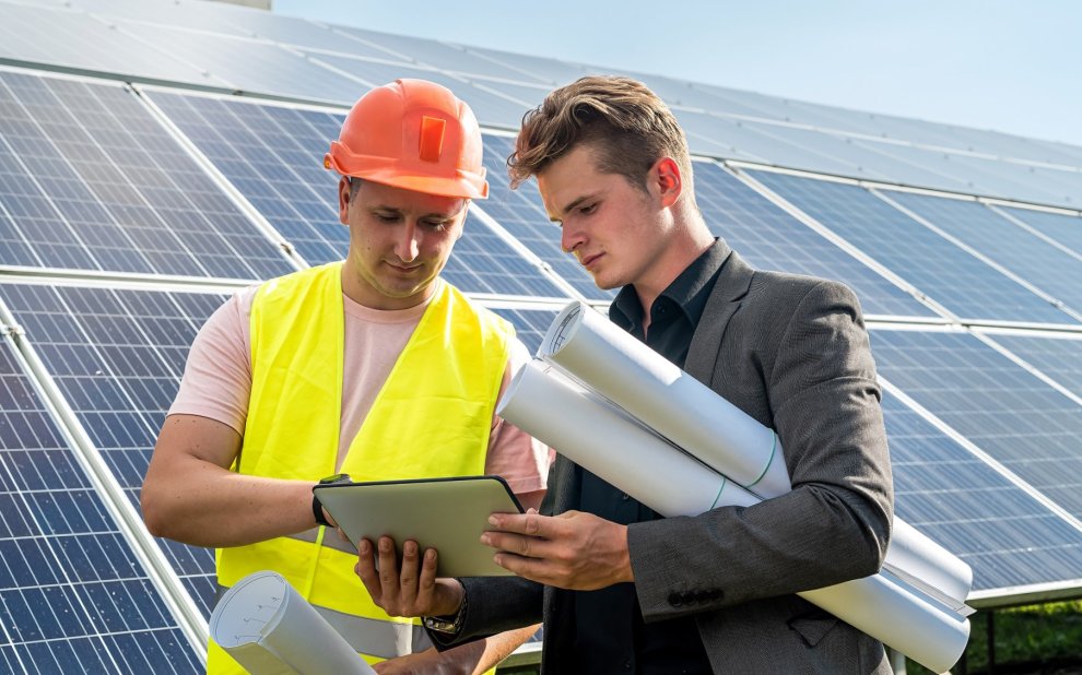 programa de gestión de mantenimiento - reparacion de placas solares