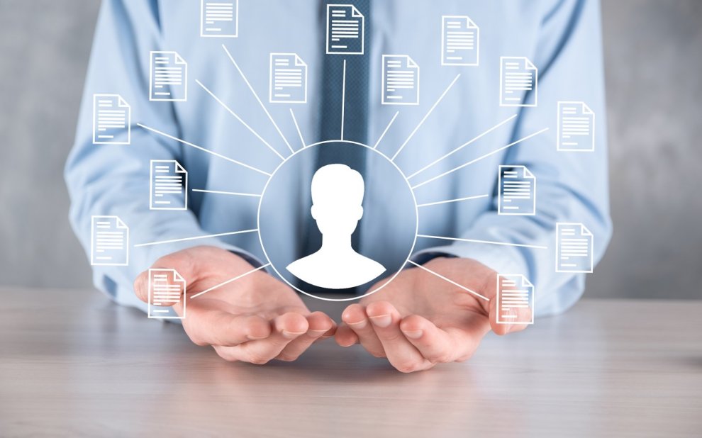 GMAO con control de usuarios - usuario en manos