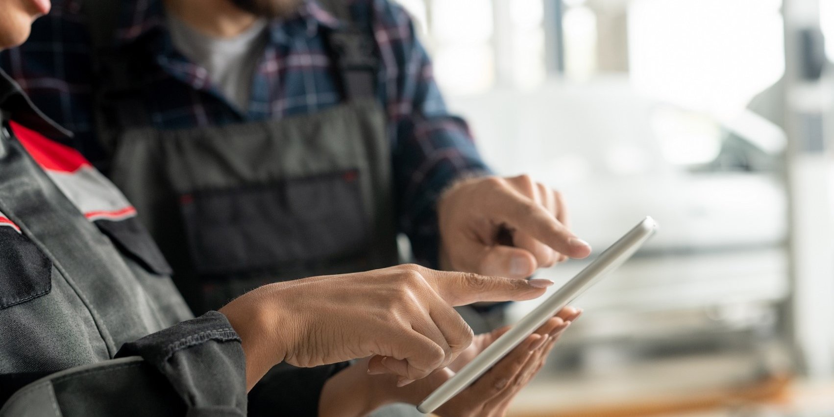 GMAO - compañeros indicando