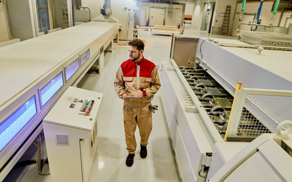 automatizar el mantenimiento - cadena de montaje